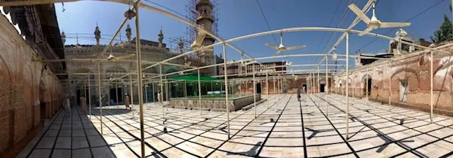 مسجد محبت خان