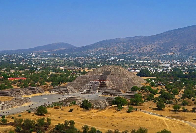 Pyramid of the Moon