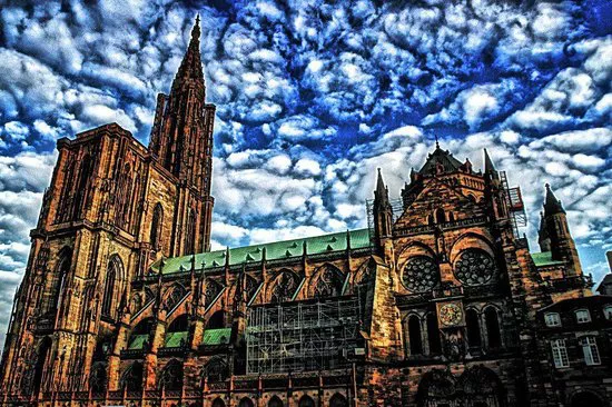 Explore Cathedrale Notre Dame de Strasbourg 