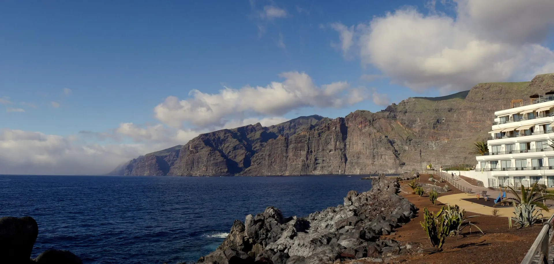 Los Gigantes