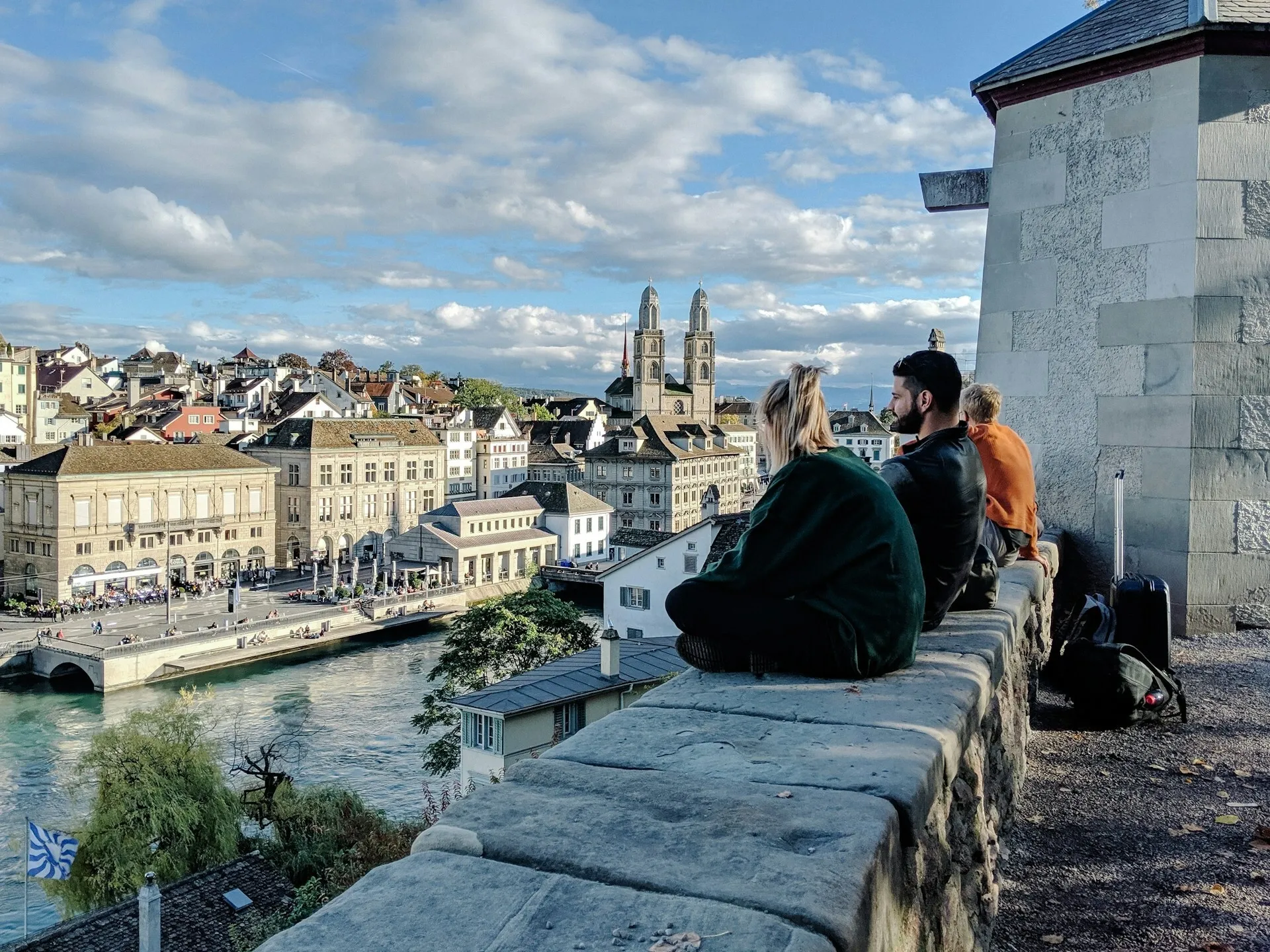 Explore Lindenhof 